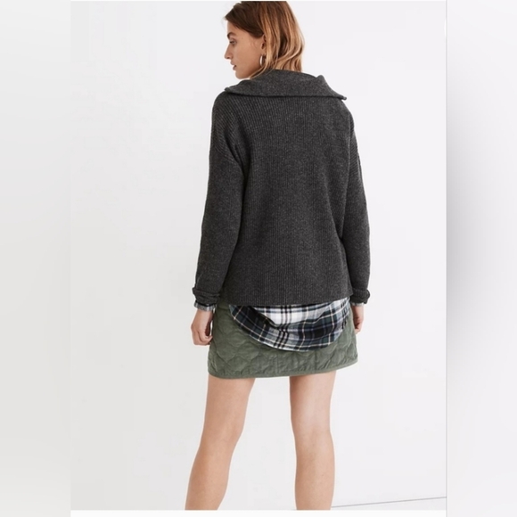 Madewell highneck gray sweater with 1/3 zippered front in XL - Picture 3 of 14
